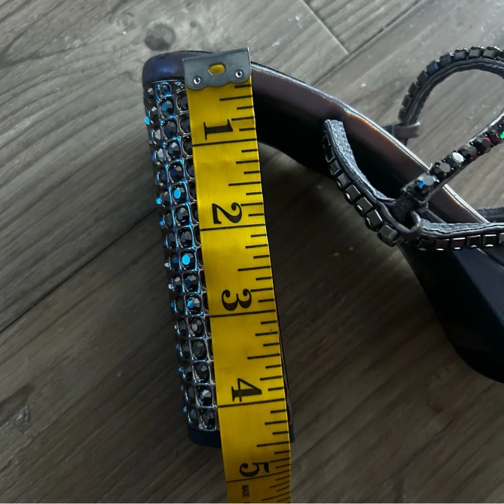 Jeffrey Campbell Metallic Strappy Platform Rhinestones Heels Sandals.  Size 7